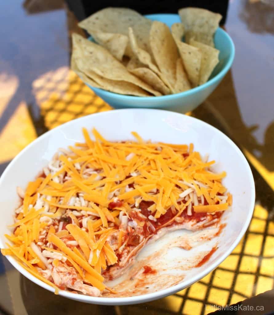 Easy layered Nacho Dip Recipe via LittleMissKate.ca