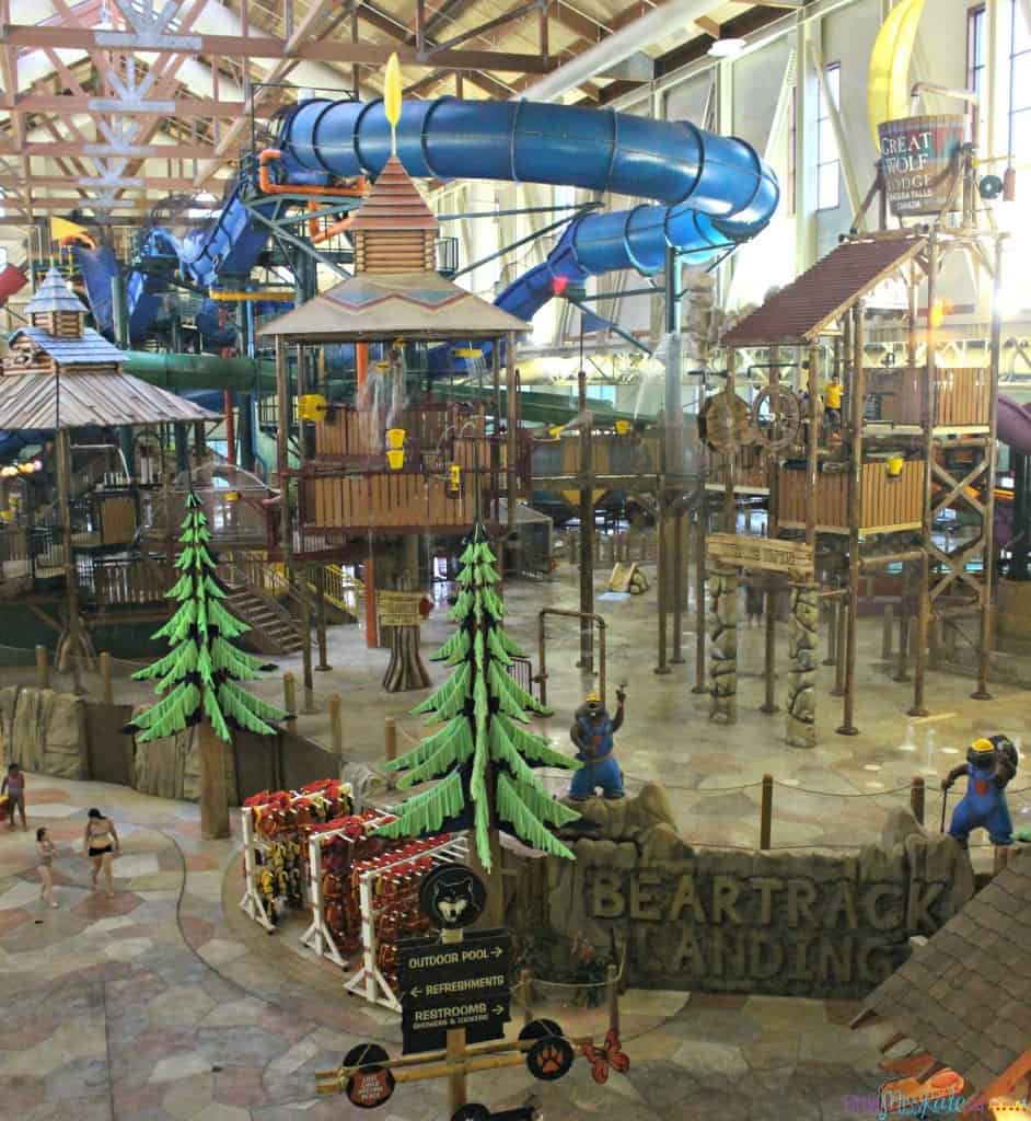 Indoor water parks Ontario Great wolf lodge