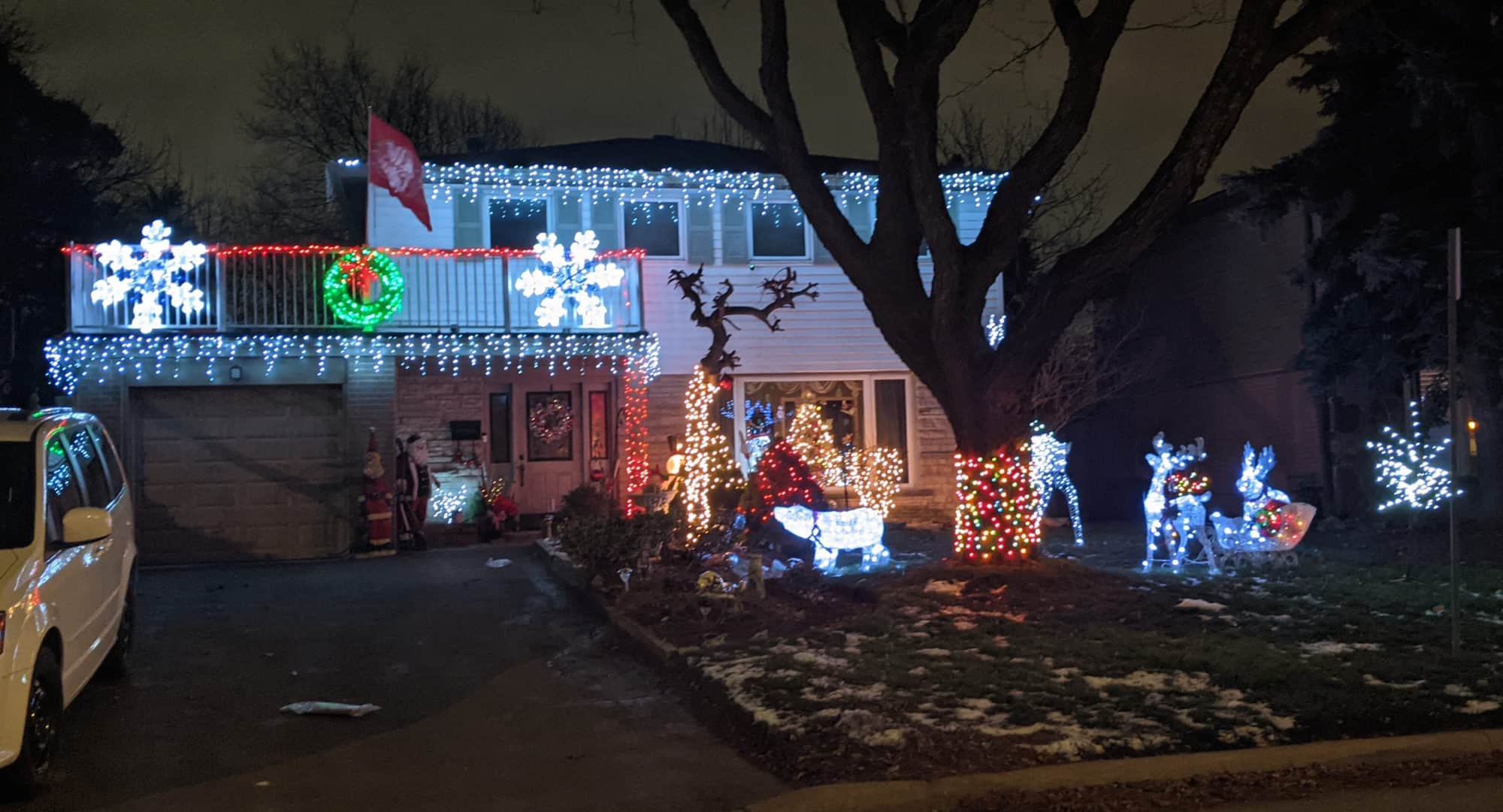 Christmas light mississauga