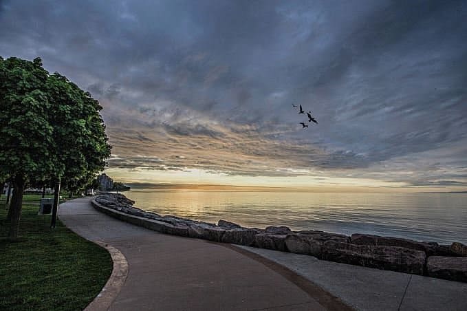 Best Beaches in Burlington - Beaches in Southern Ontario