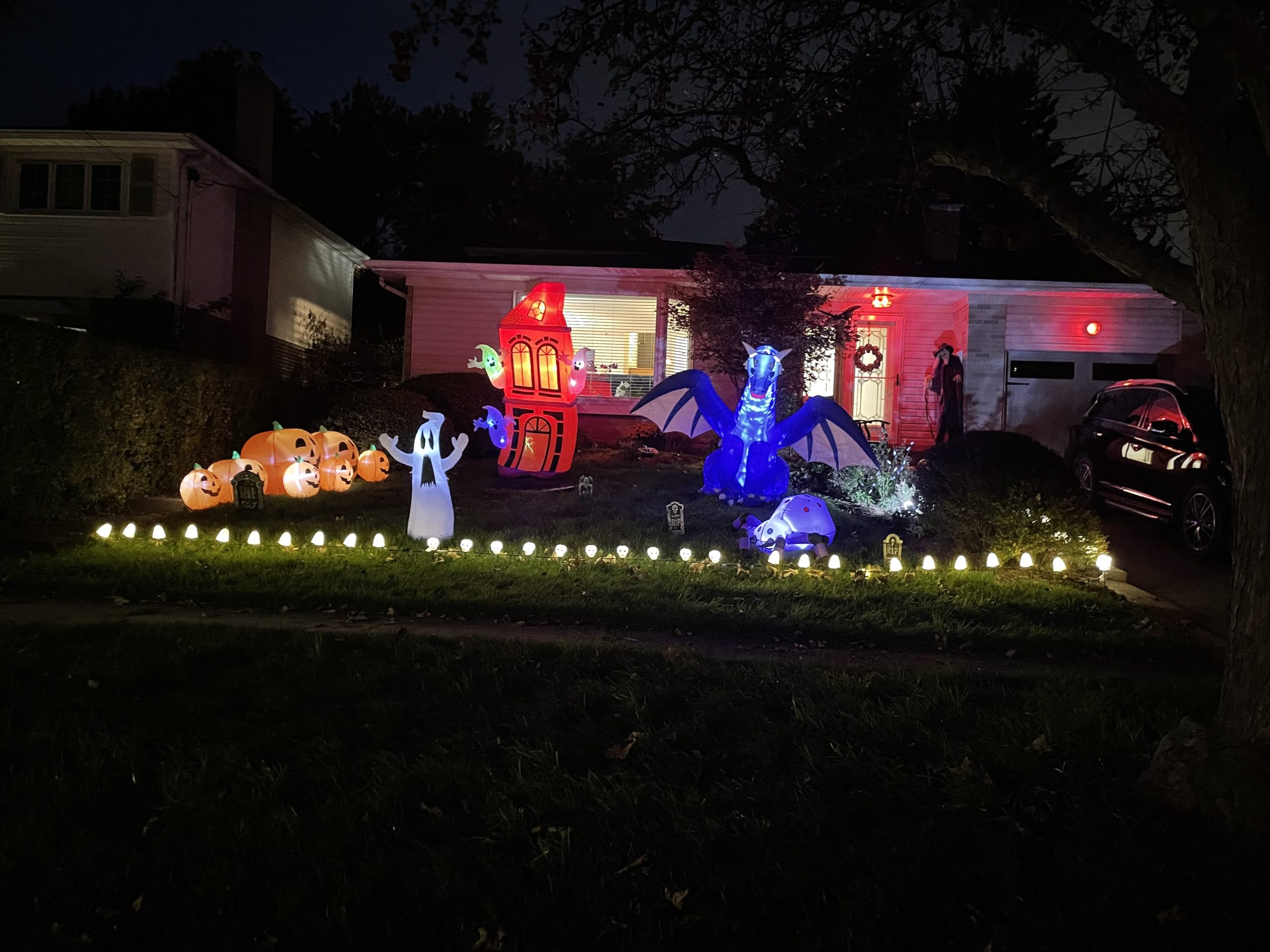 These Minnesotans go all out decorating their homes for Halloween | MPR News