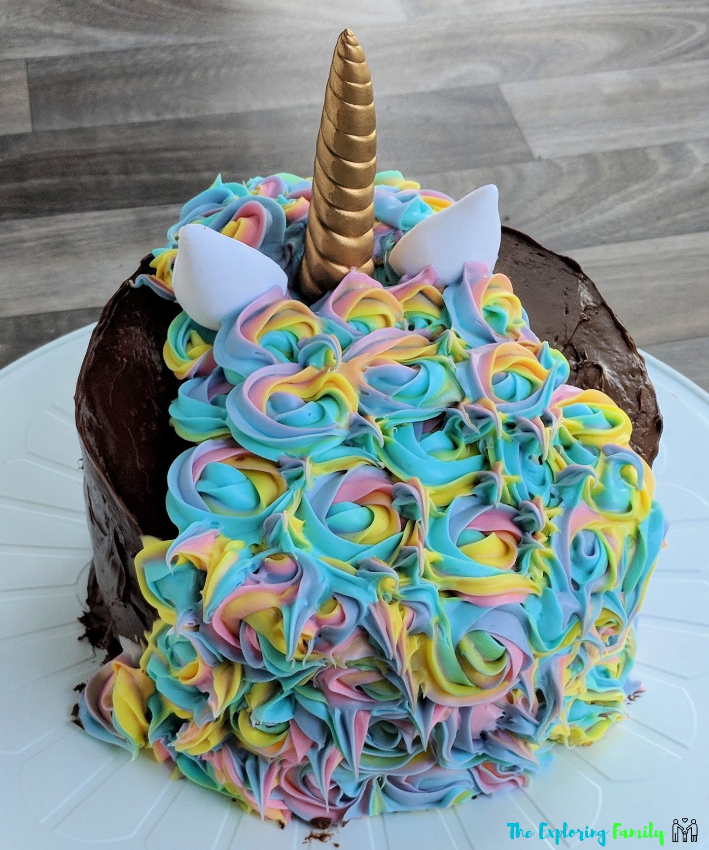 DIY homemade chocolate unicorm birthday cake