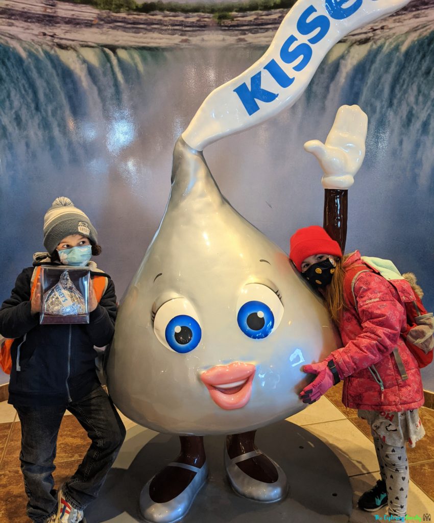 fun things to do in Niagara Falls Canada with kids hersey chocolate store