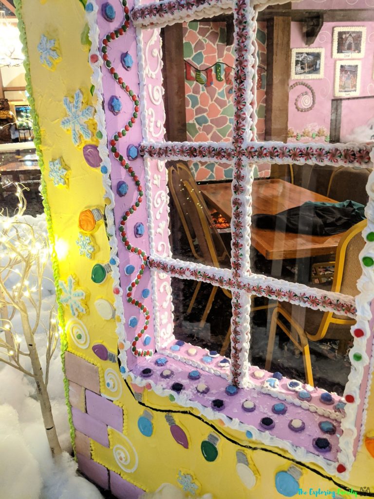 How Do You Make Reservations at the Great Wolf Lodge Gingerbread House