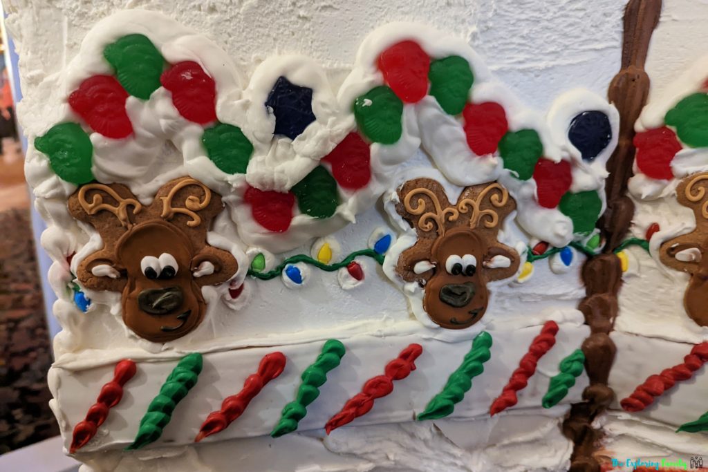 How long are the time slots at the Great Wolf Lodge Gingerbread House?