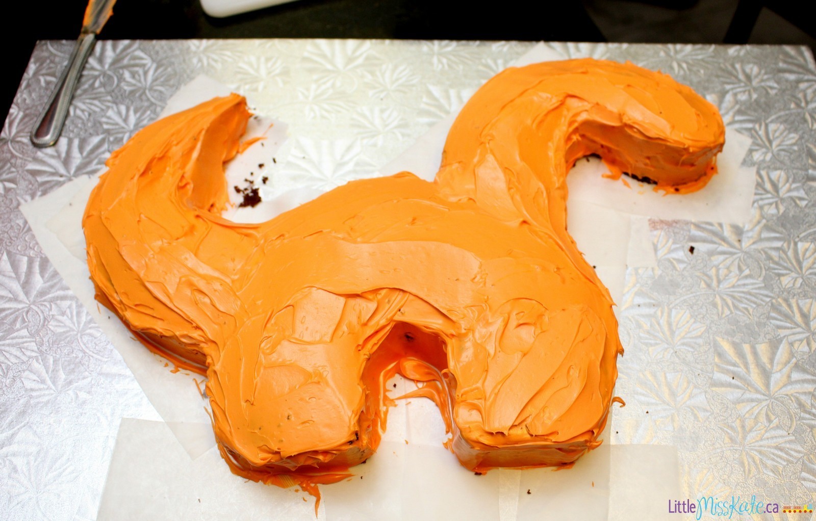 3D Dinosaur with Round 4 inch cake (B071) | CAKEINSPIRATION SG