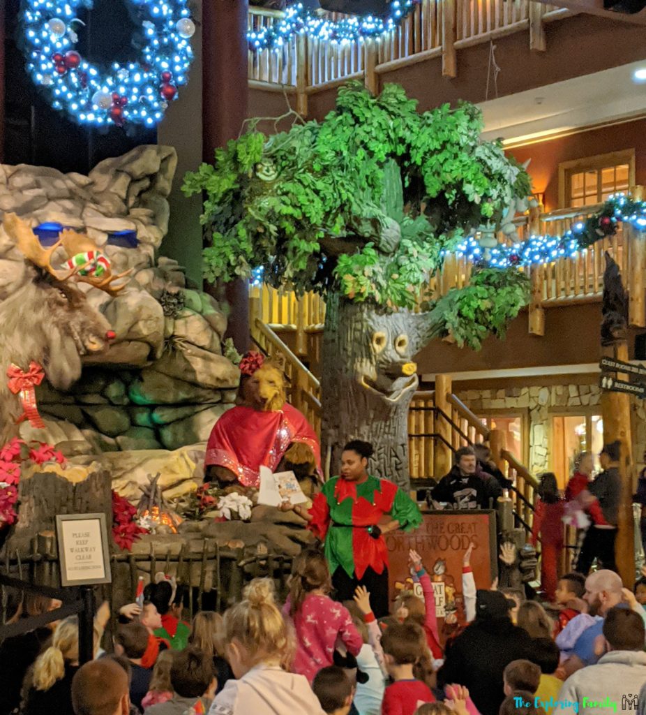 Great Wolf Lodge Story Time Christmas