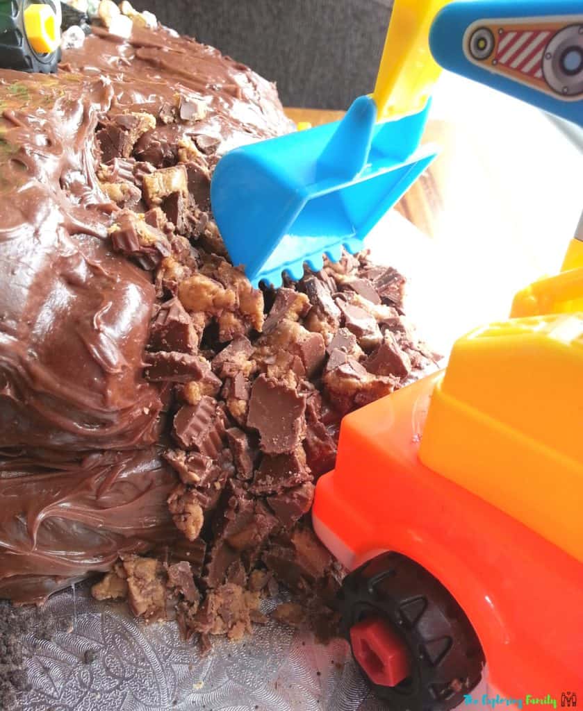 Easy DIY Construction cake birthday cake